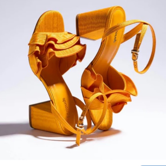 Larroude Shoes - LARROUDÉ
SELENA RUFFLE SANDAL IN MANGO FABRIC